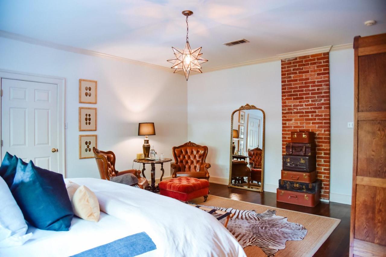 The English Merchant'S Inn Waxahachie Room photo